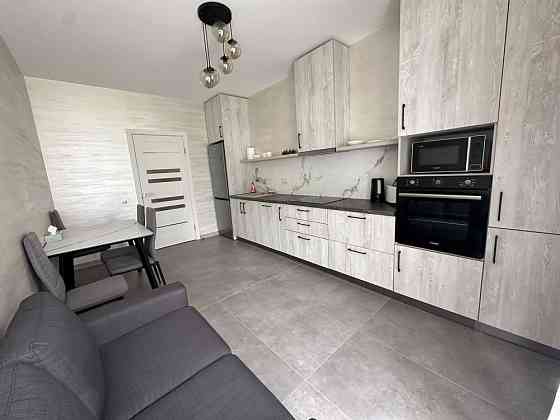 Продаж 1.5кімнатної квартири ,в приватному,закритому комплексі Ужгород