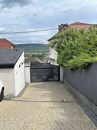 Продаж 1.5кімнатної квартири ,в приватному,закритому комплексі Ужгород