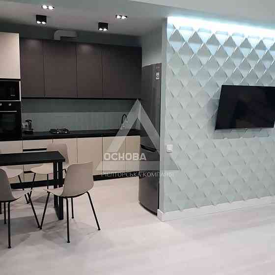 Сдаётся 2к квартира студия люкс по ул. Мира Запоріжжя