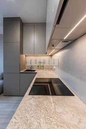 Новопечерські липки Низький поверх новий ремонт закрита територія Київ