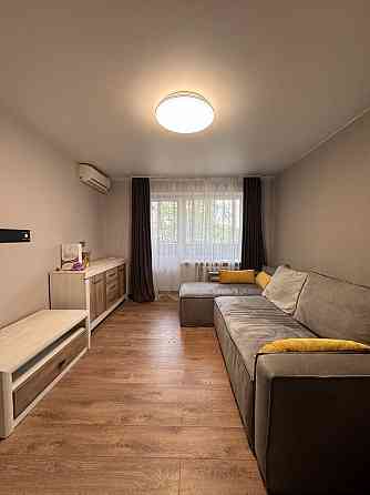 Продаж 2к квартири Запорізьке шосе Тополь Днепр