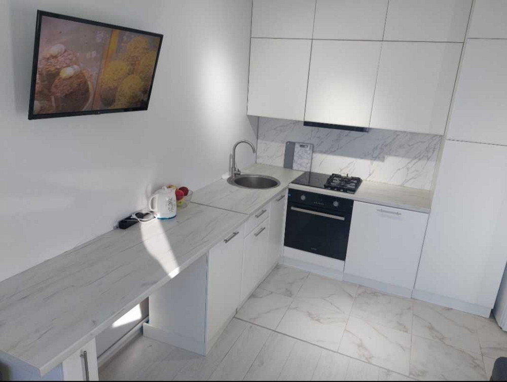 Продам квартиру з новим ремонтом 50 кв.м від власника Гостомель - изображение 1