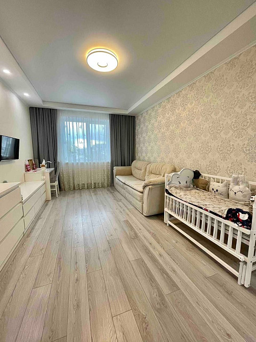 Простора 1-кімнатна квартира в новобудові, район Ювілейний (Стоград] Ровно - изображение 2