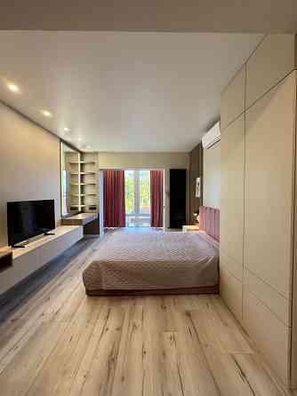 Продається велика Євро Трикімнатна квартира з дизайнерським ремонтом Ирпень