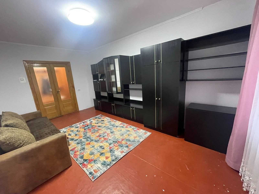 ПРОДАЄТЬСЯ 3-к простора квартира з ремонтом та меблями. Рівне - зображення 3