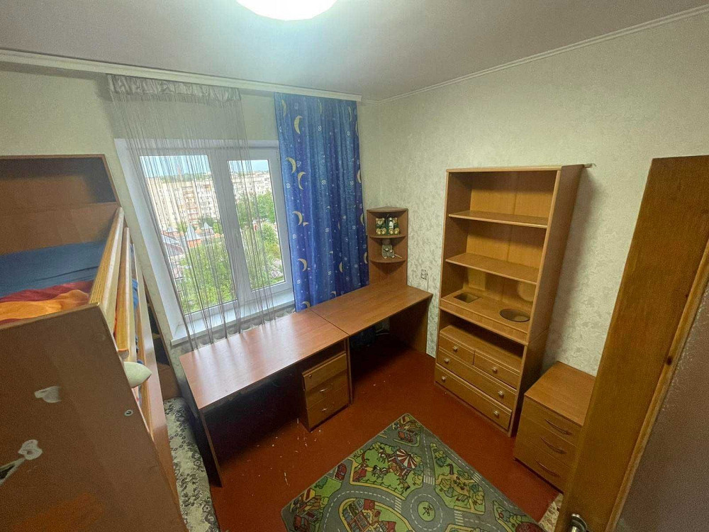 ПРОДАЄТЬСЯ 3-к простора квартира з ремонтом та меблями. Рівне - зображення 7