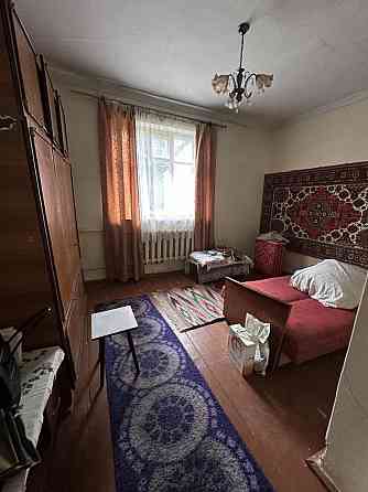 Продається квартира (частина будинку), центр, район Хлібокомбіната. Умань