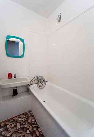 Продаётся 1 ком. Бульвар Гвардейский Запорожье