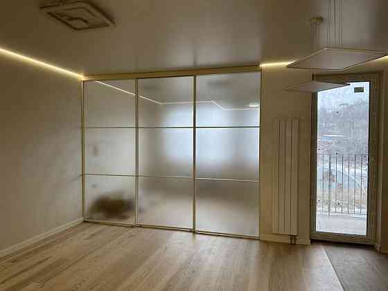 Р-н Подільський ,метро Шевченко ,ЖК 044,Кирилівська 37А Київ