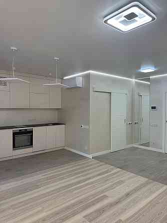 Р-н Подільський ,метро Шевченко ,ЖК 044,Кирилівська 37А Київ