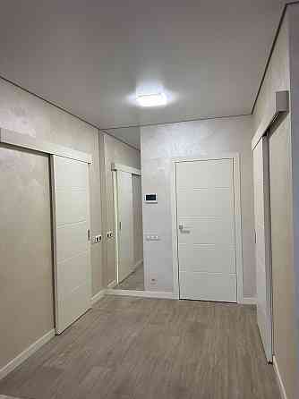 Р-н Подільський ,метро Шевченко ,ЖК 044,Кирилівська 37А Київ