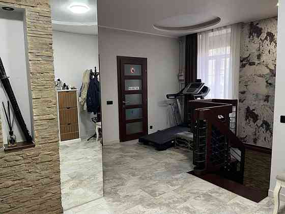 Продаж 3-ох кімнатноі квартири м.Ужгород Набережна Незалежності Ужгород