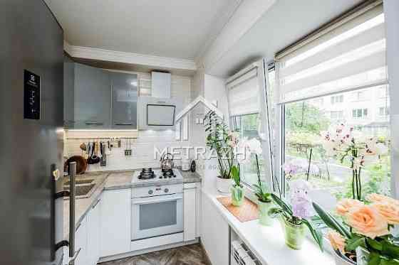 Чудова 1к квартира вул Кубанської України 19 Київ