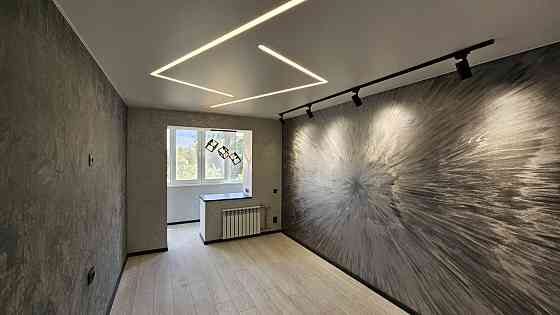 Продам 3 комнатную квартиру 2 этаж с Ремонтом,  можно под "Сертификат" Каменское (Запорожская обл.)