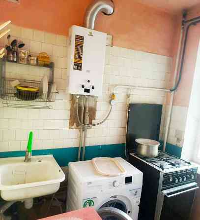 ПРОДАЮ 3ком.КВ.Будинок теплий , 55м/кв , поверх3/5, поруч ринок Чернигов