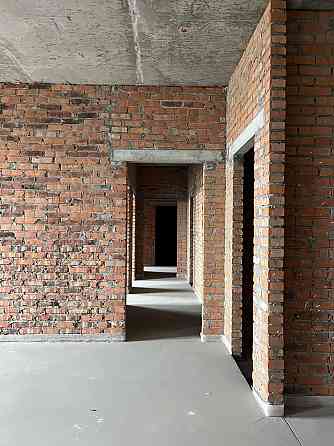 Квартира 141м2 + 2 паркомісця + кладова 10м2 Київ