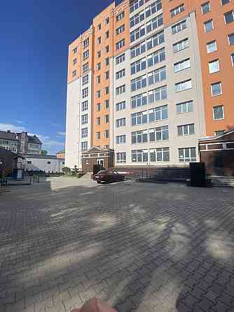 Простора здана новобудова - діє переуступку! Хмельницький