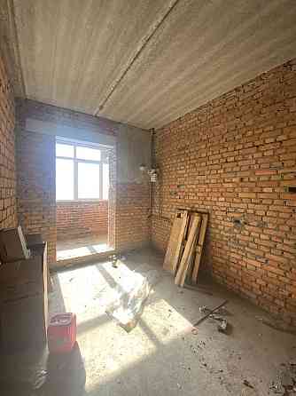 Простора здана новобудова - діє переуступку! Хмельницький