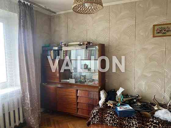 Продаж 3-кімнатної квартири вул. Авіаконструктора Антонова 11 Київ