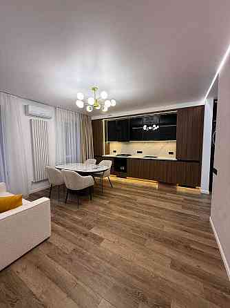 Продаю 2к.квартиру в центрі біля парку в ЖК Паркове містечко Ивано-Франковск