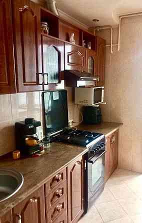 Заходь і живи!Квартира з меблями, технікою та власним городом Міжгір`я