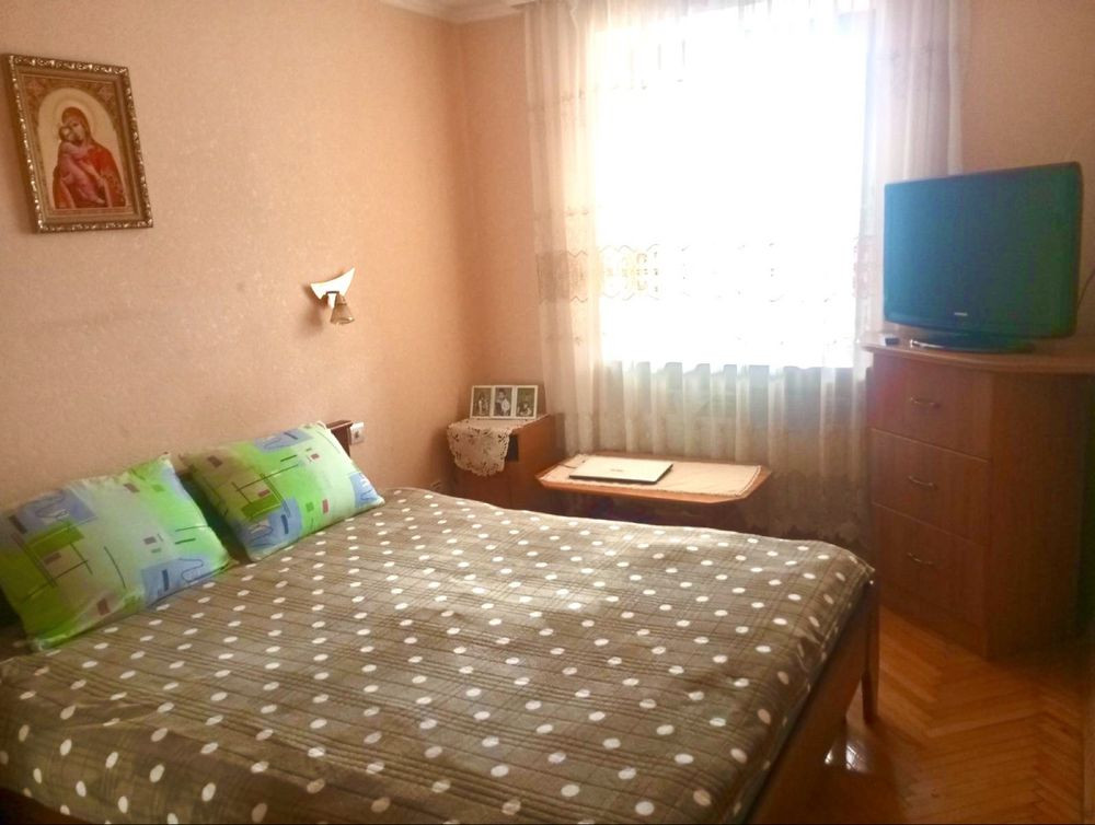 Заходь і живи!Квартира з меблями, технікою та власним городом Міжгір`я - зображення 3