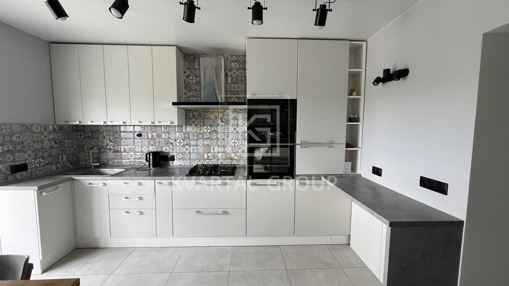 ЦЕНТР міста! Біля Парку! Квартира  Ремонтом 52м.кв. Ирпень - изображение 4