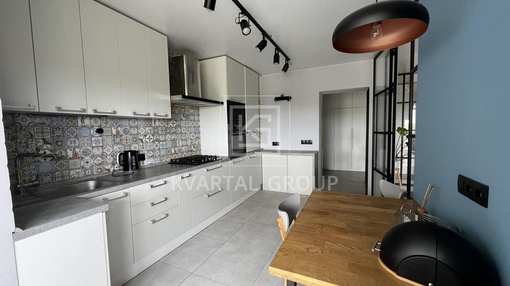 ЦЕНТР міста! Біля Парку! Квартира  Ремонтом 52м.кв. Ирпень - изображение 3