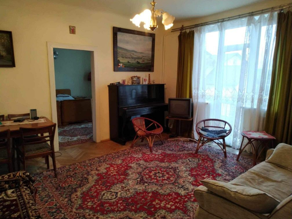 2 кім.квартира в м.Жовква.Вул.Воїнів Упа.Житловий стан.Є гараж, сарай. Жовква - зображення 7