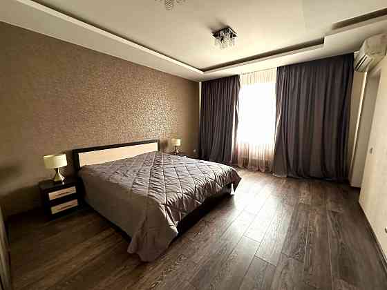 3 кімнатна квартира по вул. Слави Кропивницкий