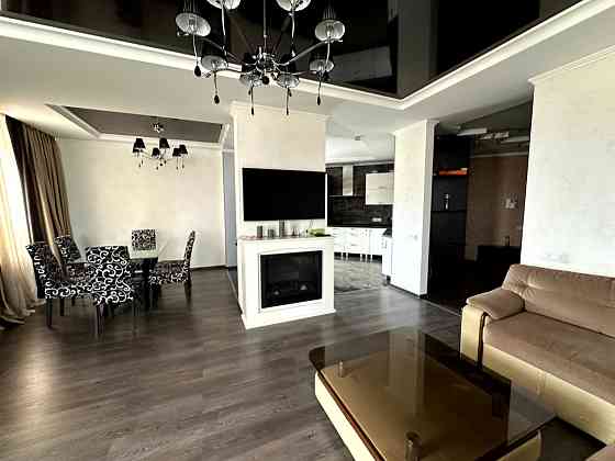 3 кімнатна квартира по вул. Слави Кропивницкий