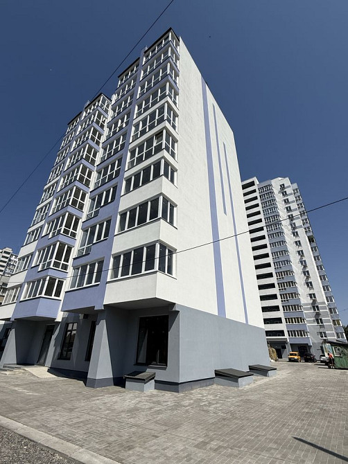 Продаж квартири в центрі трьох кімнатної Черкассы - изображение 1