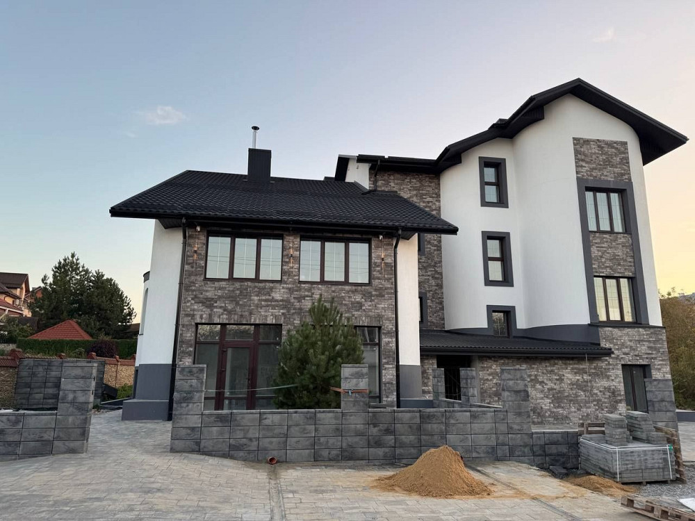 Продаж квартир в клубному будинку! Вул. Гостинна. Р-н . Царське село! Рівне - зображення 1