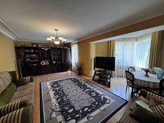 3-кімнатна квартира, вул. Педагогічна, Аркадія. Паркінг в подарунок Одесса