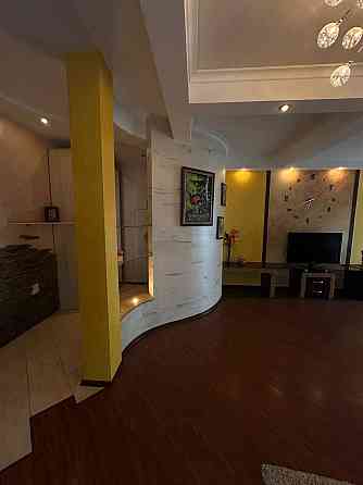 ПРОДАЖ  4к квартири (пентхаус)в центральній частині, вул.Вовчинецька Ивано-Франковск