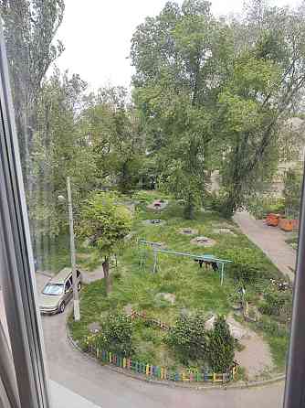 Продам 2-х в центре, раздельные комнаты Каменское (Запорожская обл.)