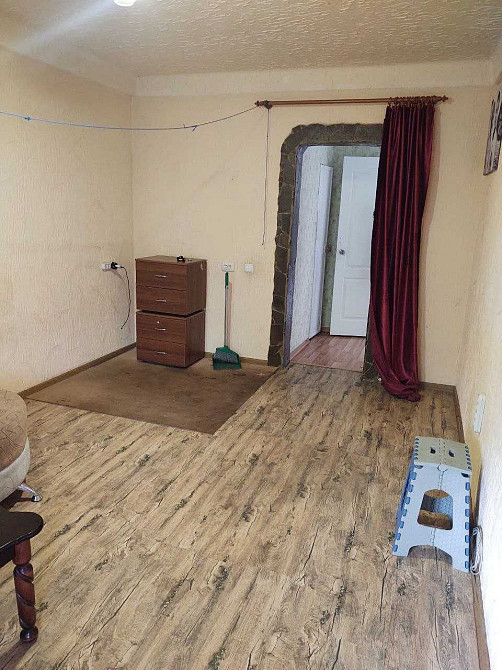 Продам 2-х в центре, раздельные комнаты Каменское (Запорожская обл.) - изображение 4