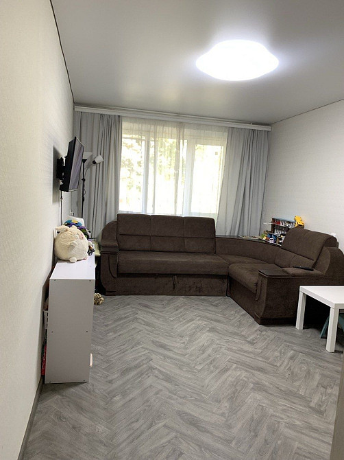 Продаж 2-кімнатної квартири в центрі міста Александрия (Ровенская обл.) - изображение 1