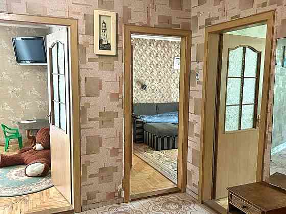 Продам дуже гарну 3 кімнатну квартиру пров. Університетський Ужгород