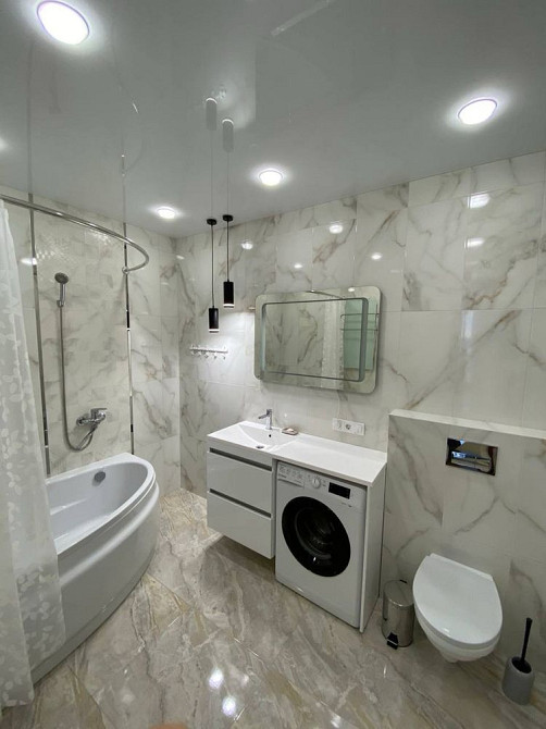 Продам 2-кімнатну квартиру на Щасливому від ВЛАСНИКА вигляд на озеро!! Ровно - изображение 7