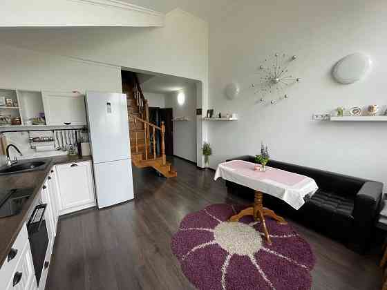 Двокімнатна квартира 84 м2 з ремонтом, мінімальне оформлення, Ворзель Ворзель