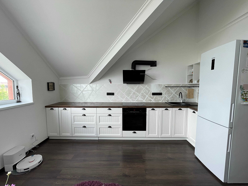 Двокімнатна квартира 84 м2 з ремонтом, мінімальне оформлення, Ворзель Ворзель - зображення 1