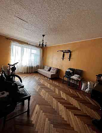 Продам 2 хквартиру Чешка проспект Героев на Победе 6 Днепр