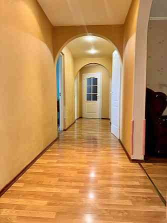 Продам 5-комн квартиру, ул. Набережная Победы Днепр