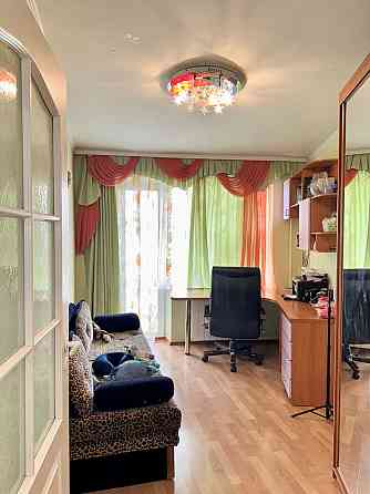 Продам 5-комн квартиру, ул. Набережная Победы Днепр