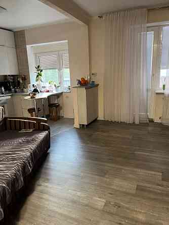 Квартира с автономным отоплением. Возможен обен на дом. Кривой Рог