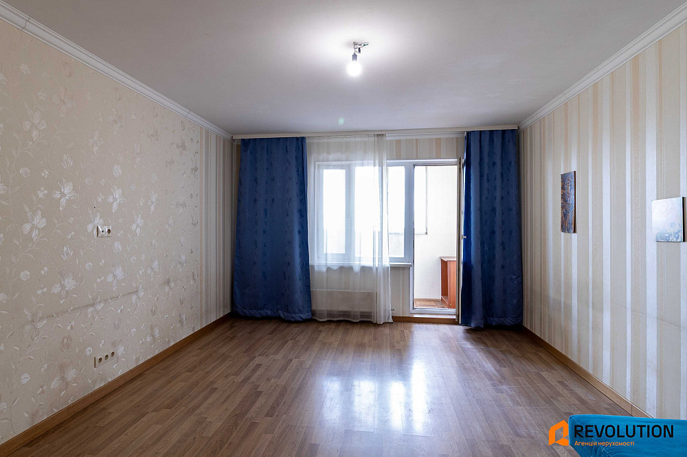 БЕЗ % проспект Бажана 36, 3 кімнати, Харківська, Позняки Київ - зображення 1