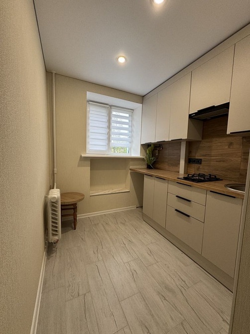 Продається 1 кімнатна квартира з ремонтом Лесі Украінки Житомир - изображение 2