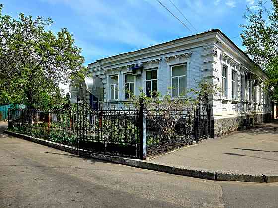 Продаж 3к квартири в самому центрі з земельною ділянкою Кременчуг