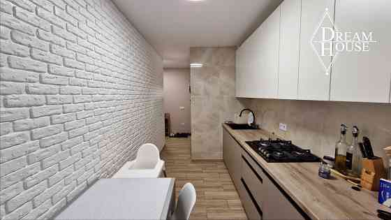 Продам 3 кімнатну квартиру, по вул. А. Глушкова Владимир